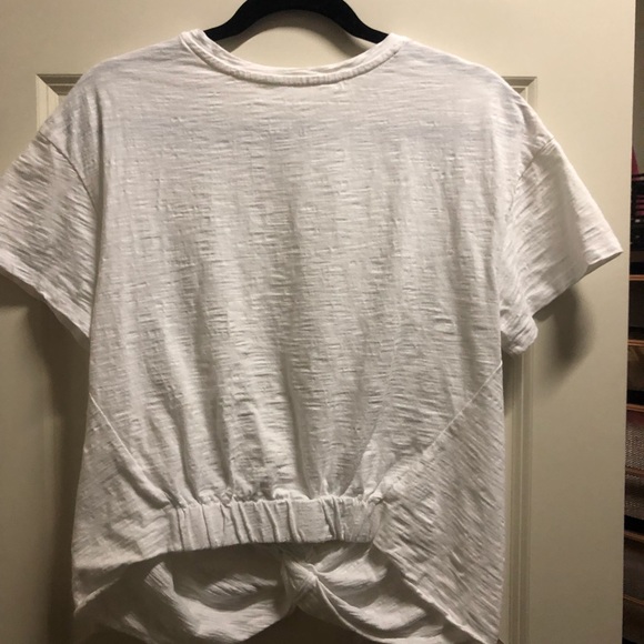 White T-Shirt with Knott on the front - Picture 3 of 3